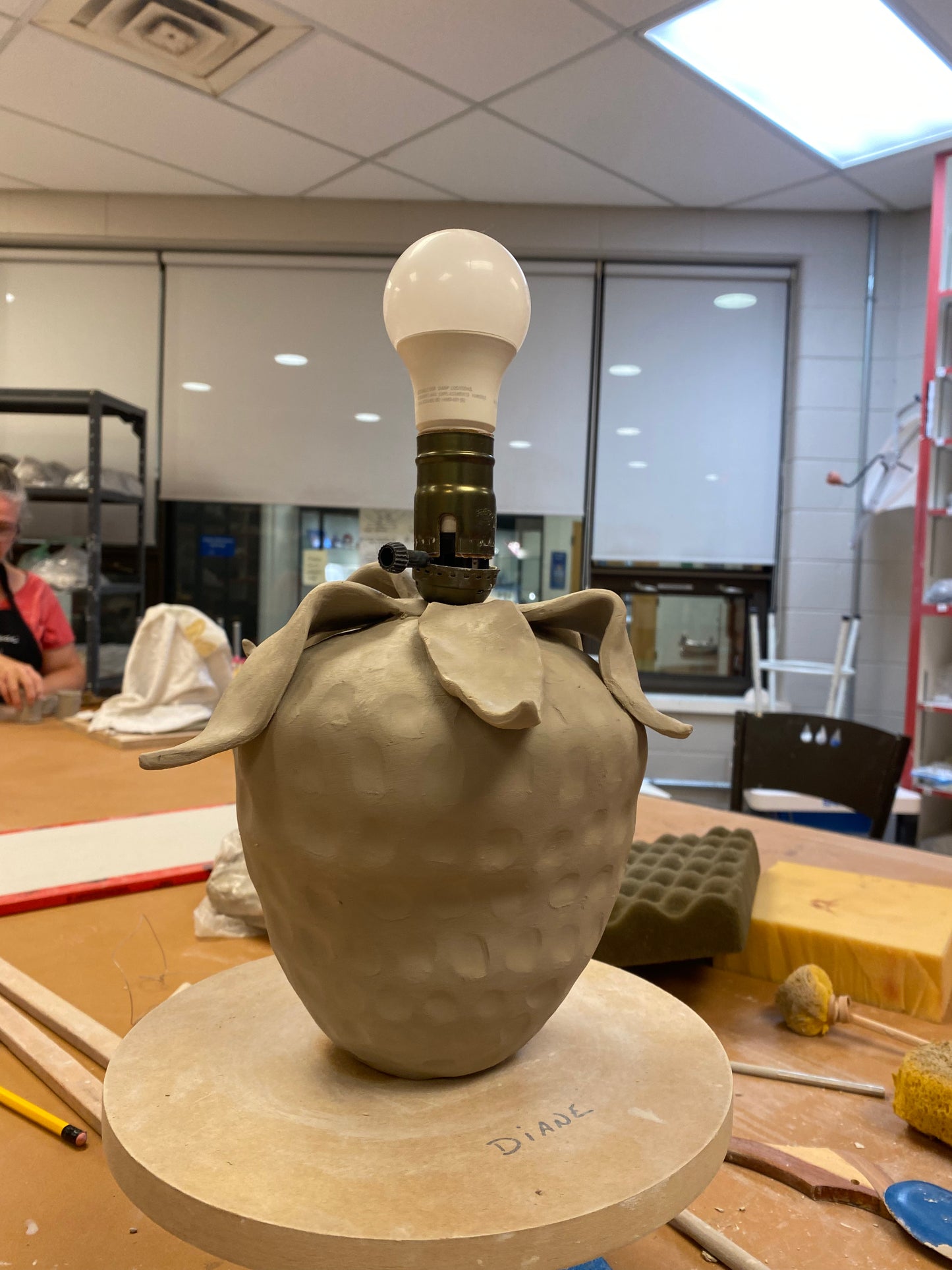 Hand-Building Level 3 - Lamp Base Making | Apr. 15th to May. 22nd, 6-9pm